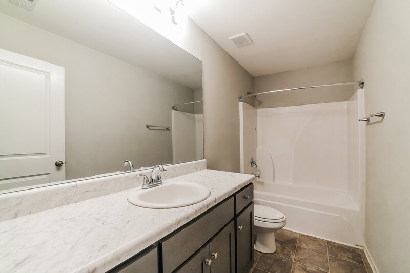 1,960/Mo, 286 Waters Edge Pkwy Temple, GA 30179 Bathroom View
