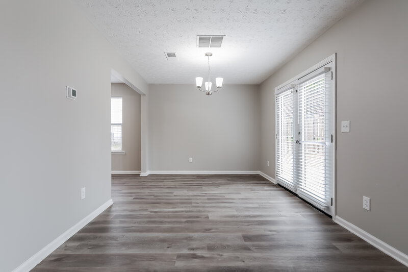 2,170/Mo, 527 Ives Cir NW Lilburn, GA 30047 Dining Room View