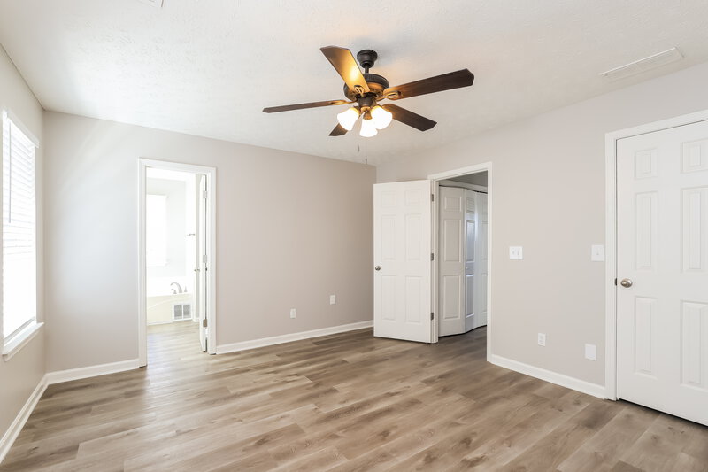 1,940/Mo, 958 Sugar Landing Cir Sugar Hill, GA 30518 Main Bedroom View 2