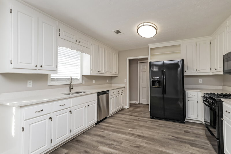 1,780/Mo, 335 Cattlemans Cir McDonough, GA 30252 Kitchen View
