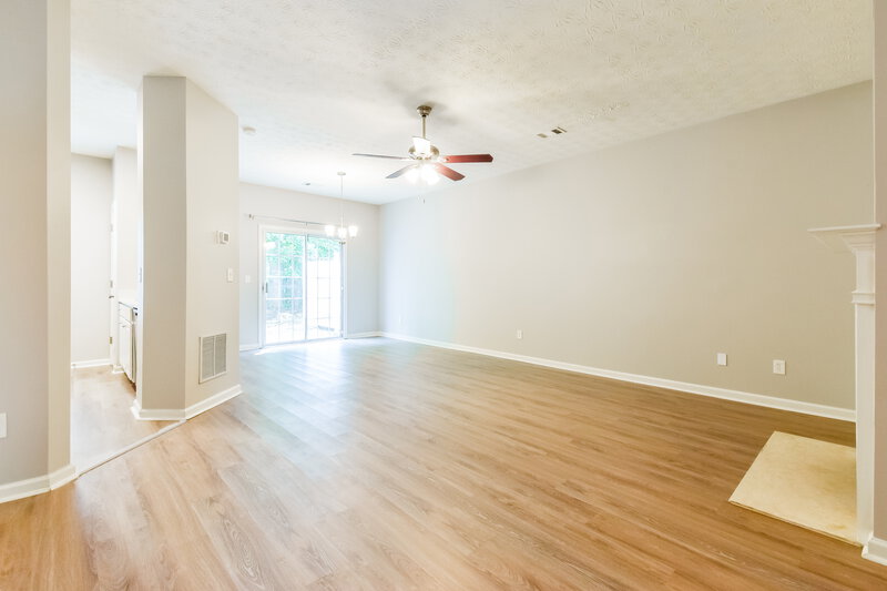 1,800/Mo, 1563 River Main Ct Lawrenceville, GA 30046 Living Room View