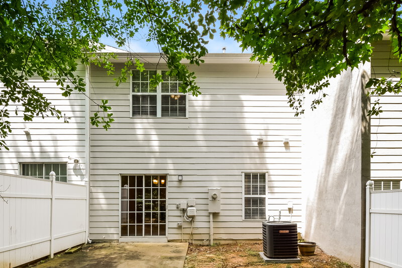 1,800/Mo, 1563 River Main Ct Lawrenceville, GA 30046 Rear View