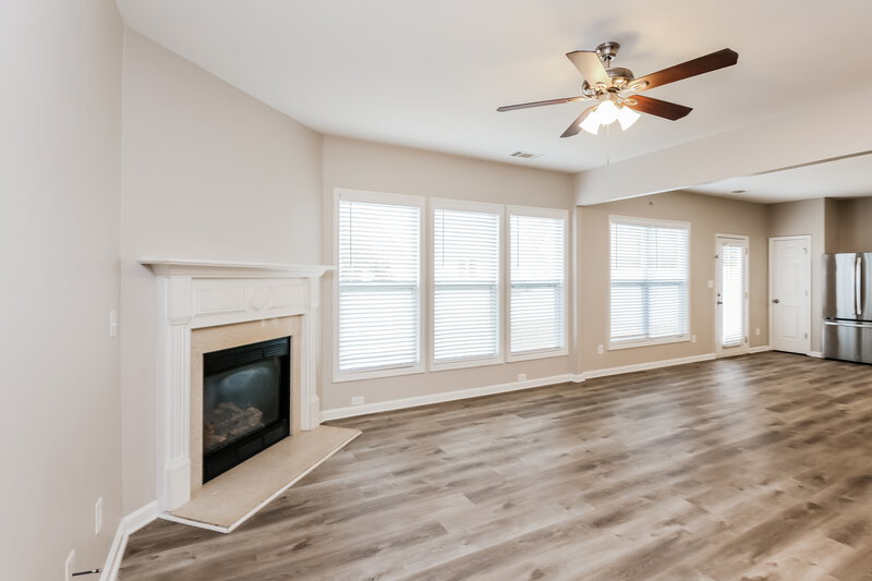 2,465/Mo, 3174 Harlstone Dr Duluth, GA 30096 Living Room View 2
