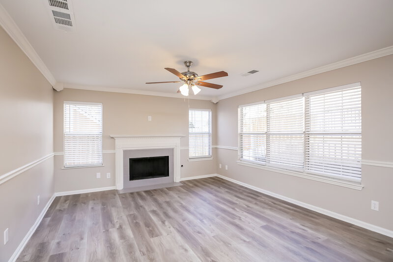 3,500/Mo, 625 Ruxbury Ct Suwanee, GA 30024 Family Room View 2