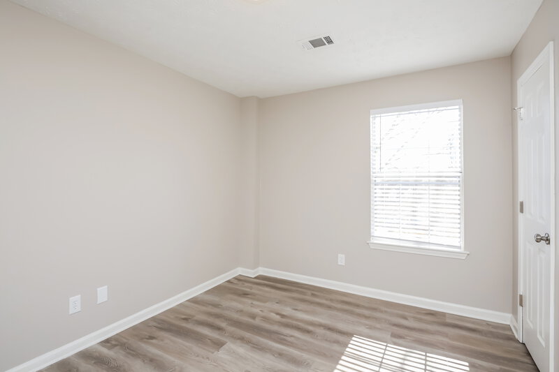 3,500/Mo, 625 Ruxbury Ct Suwanee, GA 30024 Bedroom View 3