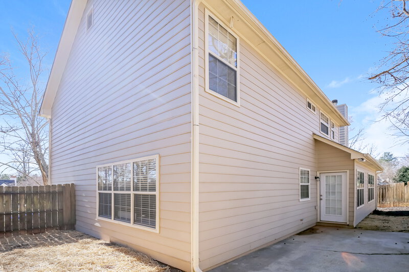 3,500/Mo, 625 Ruxbury Ct Suwanee, GA 30024 Rear View