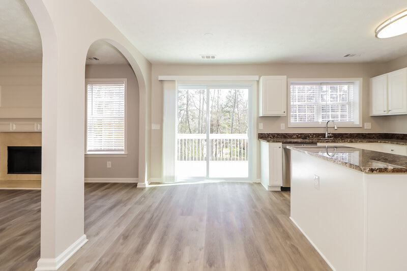 2,765/Mo, 640 Manor Glen Dr Suwanee, GA 30024 Breakfast Nook View