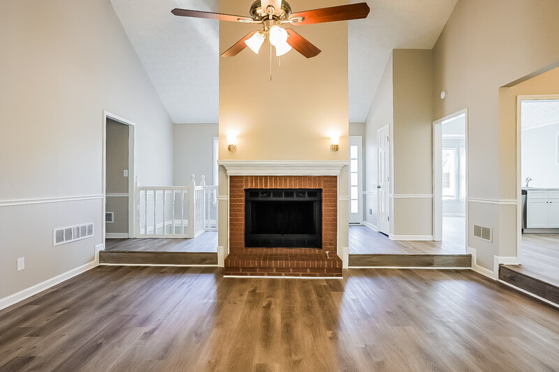 2,455/Mo, 301 Sandhurst Way SW Marietta, GA 30060 Living Room View 3