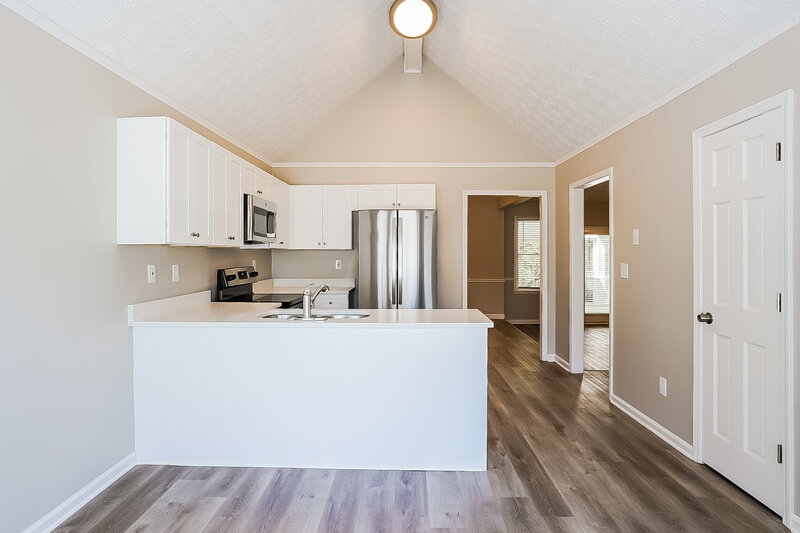 2,455/Mo, 301 Sandhurst Way SW Marietta, GA 30060 Kitchen View