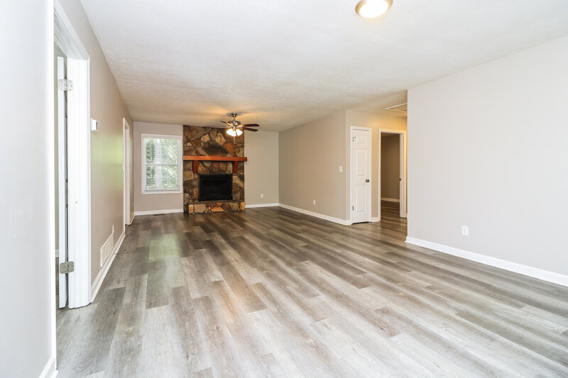 1,765/Mo, 6677 Birchwood Ter Winston, GA 30187 Living Room View