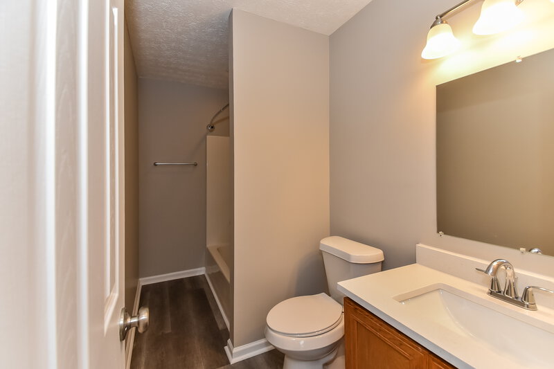 1,880/Mo, 6677 Birchwood Ter Winston, GA 30187 Main Bathroom View