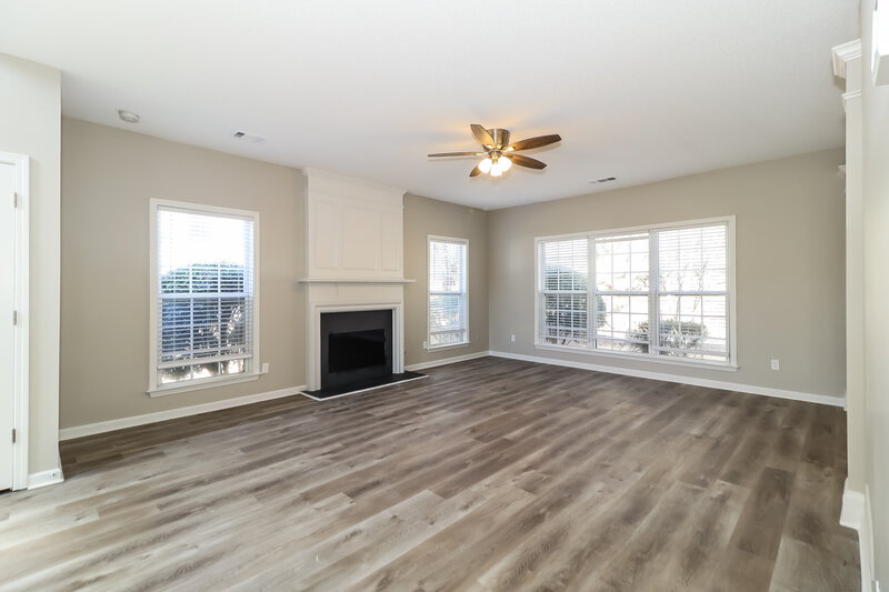 2,520/Mo, 2668 Davenham Ln Duluth, GA 30096 Living Room View 2