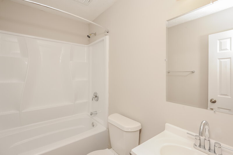 1,990/Mo, 4186 Shiloh Ridge Trl NW Kennesaw, GA 30144 Bathroom View