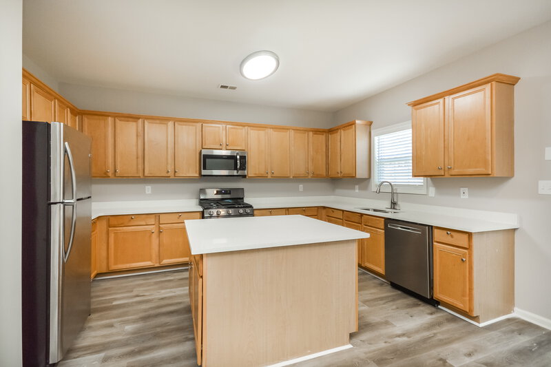 2,370/Mo, 613 Windham Way McDonough, GA 30253 Kitchen View