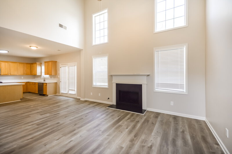 2,370/Mo, 613 Windham Way McDonough, GA 30253 Family Room View 2