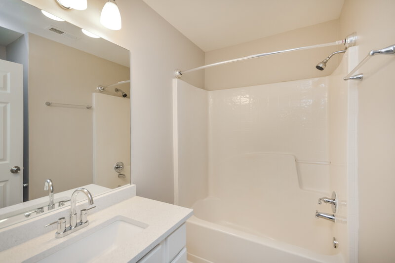 2,370/Mo, 613 Windham Way McDonough, GA 30253 Bathroom View