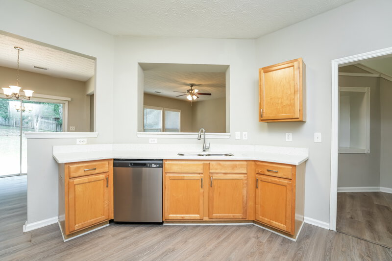 2,315/Mo, 205 Cool Weather Dr Lawrenceville, GA 30045 Kitchen View