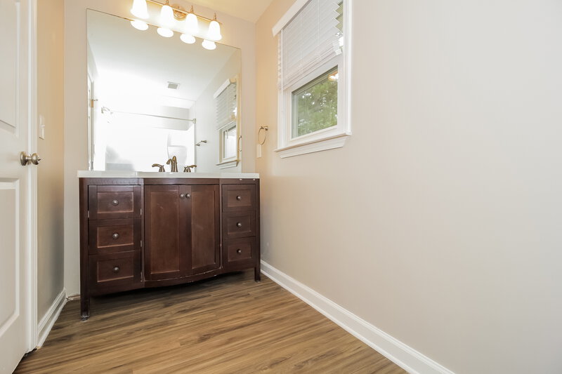 3,650/Mo, 1551 Brookcliff Cir Marietta, GA 30062 Main Bathroom View