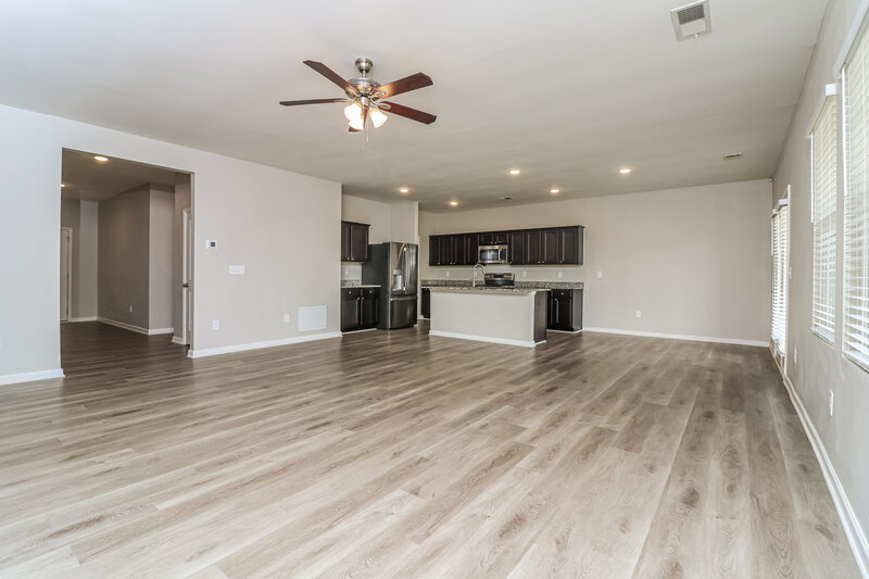 2,030/Mo, 145 Cotton Tail Ln Villa Rica, GA 30180 Living Room View 3