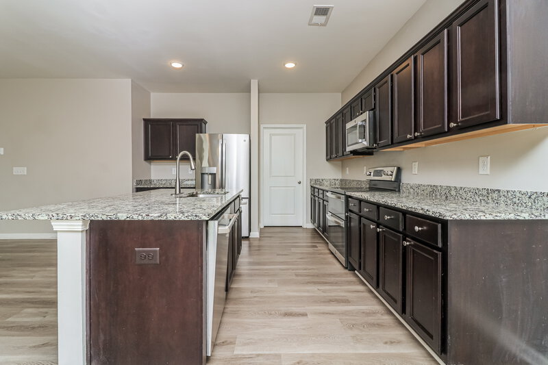 2,030/Mo, 145 Cotton Tail Ln Villa Rica, GA 30180 Kitchen View