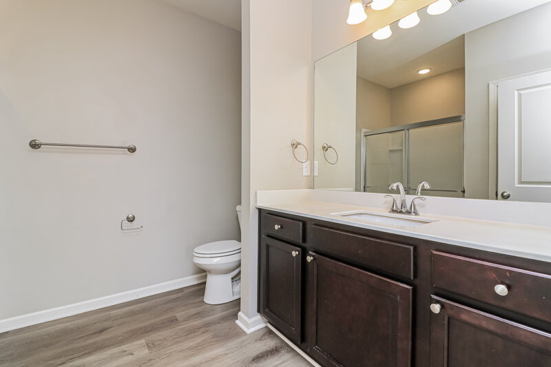 2,030/Mo, 145 Cotton Tail Ln Villa Rica, GA 30180 Main Bathroom View