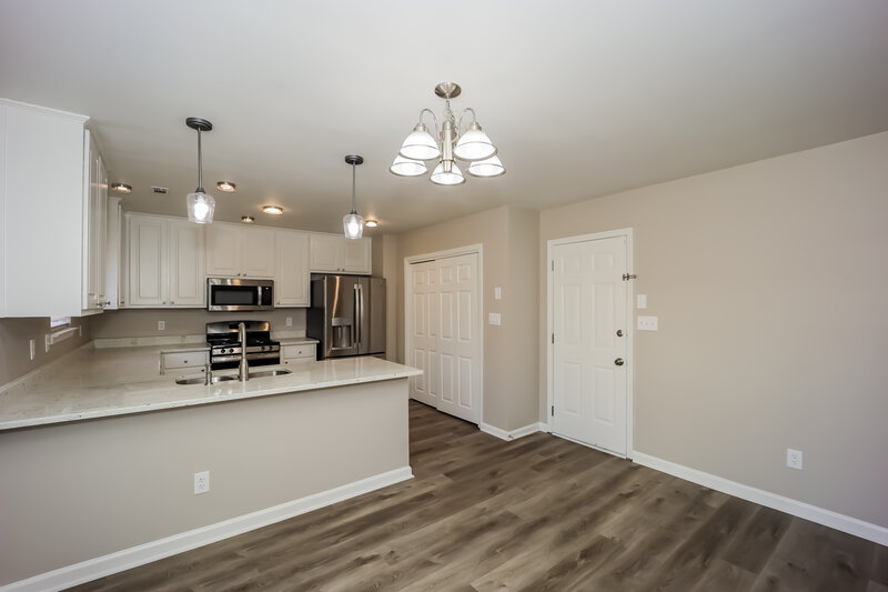 2,110/Mo, 5744 Village Loop Fairburn, GA 30213 Dining Room View 2