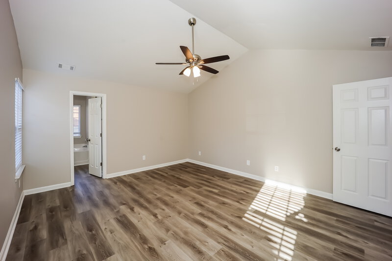2,110/Mo, 5744 Village Loop Fairburn, GA 30213 Main Bedroom View