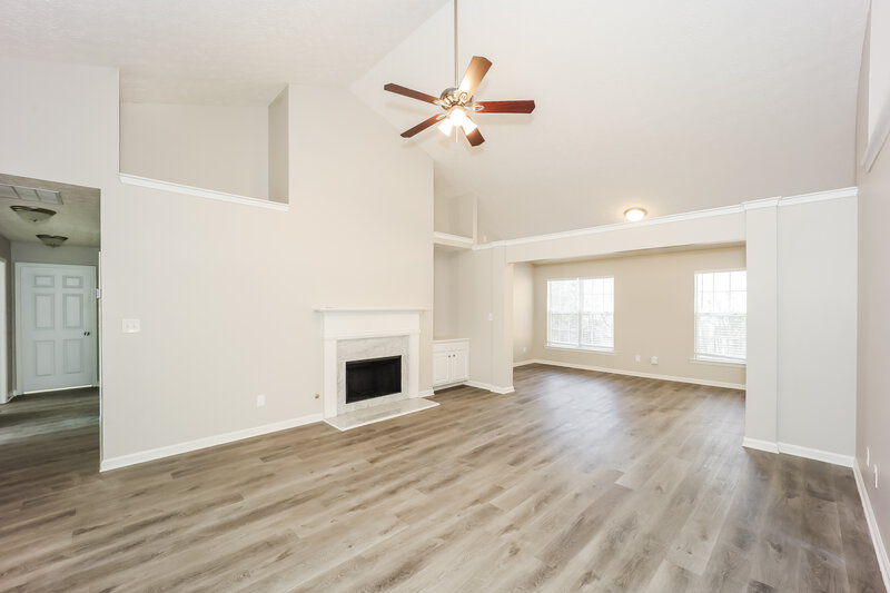 2,685/Mo, 8835 Lake Road Union City, GA 30291 Living Room View