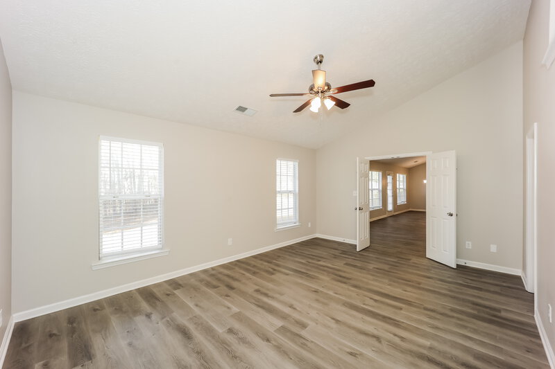 2,685/Mo, 8835 Lake Road Union City, GA 30291 Main Bedroom View