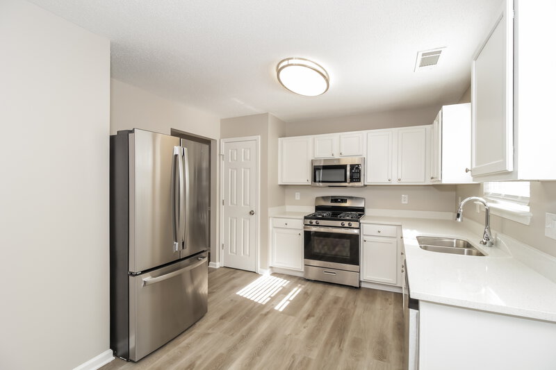 2,305/Mo, 4207 Arnolds Mill Opas Douglasville, GA 30135 Kitchen View