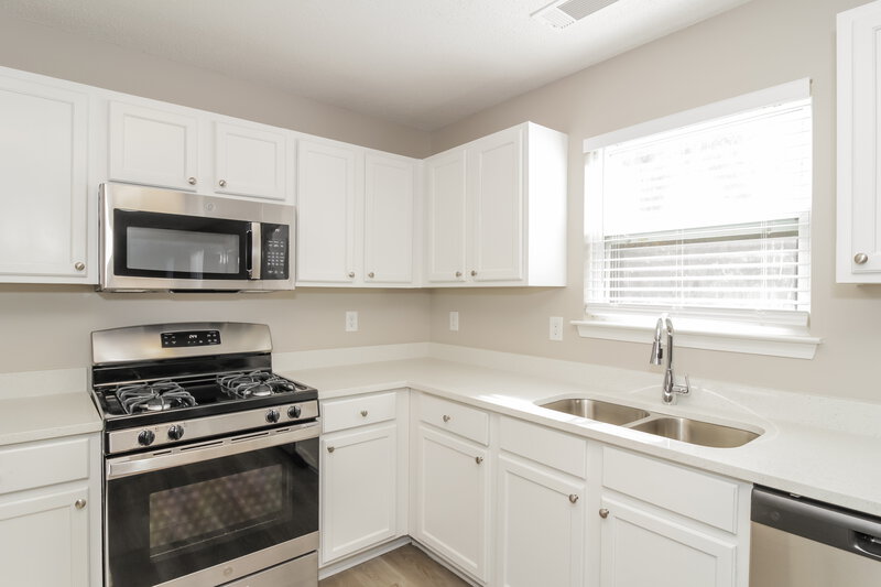 2,305/Mo, 4207 Arnolds Mill Opas Douglasville, GA 30135 Kitchen View 2