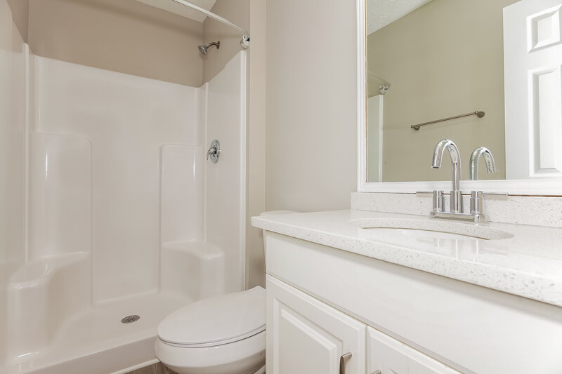 2,310/Mo, 915 Walnut Creek Ln Jonesboro, GA 30238 Main Bathroom View
