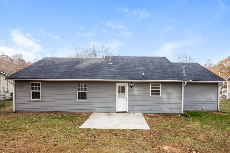 2,310/Mo, 915 Walnut Creek Ln Jonesboro, GA 30238 Rear View