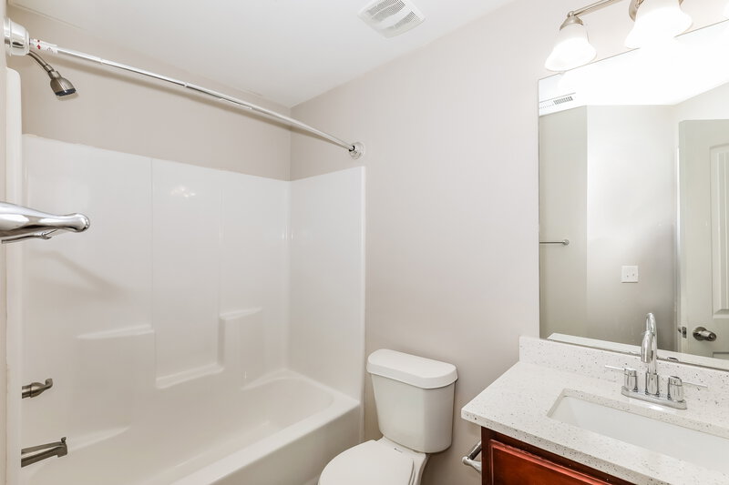2,260/Mo, 11097 Wind Ridge Dr Hampton, GA 30228 Bathroom View
