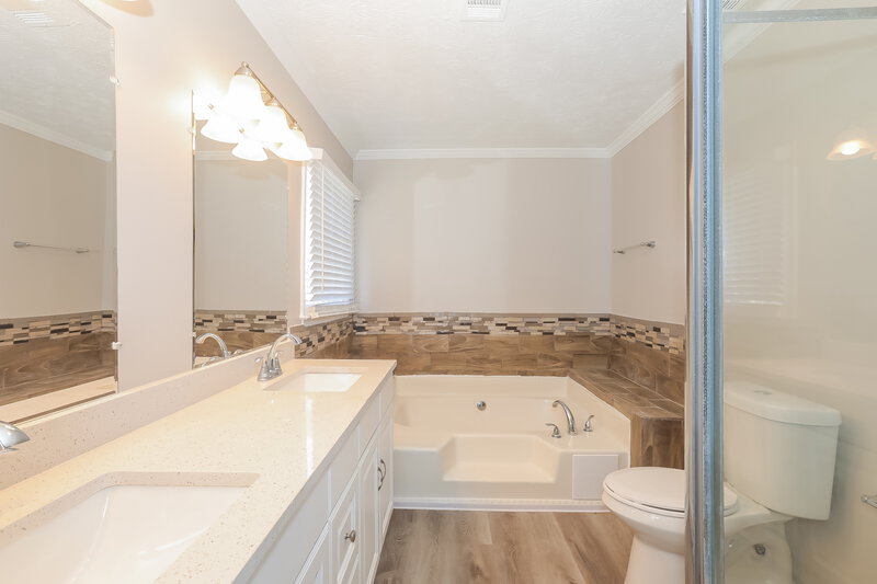 2,095/Mo, 4095 Winchester Way Loganville, GA 30052 Main Bathroom View