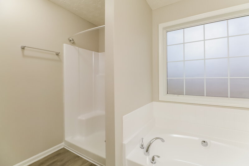 2,520/Mo, 308 Kellys Walk Locust Grove, GA 30248 Bathroom View