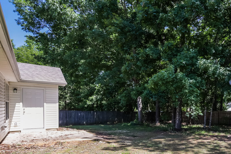 1,815/Mo, 308 Kellys Walk Locust Grove, GA 30248 Rear View