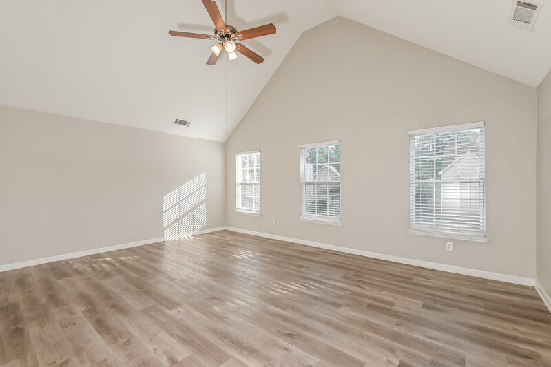 2,590/Mo, 3942 Rosebud Park Dr Snellville, GA 30039 Main Bedroom View 2