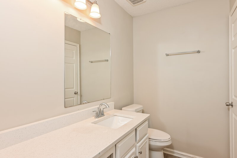 2,590/Mo, 3942 Rosebud Park Dr Snellville, GA 30039 Bathroom View