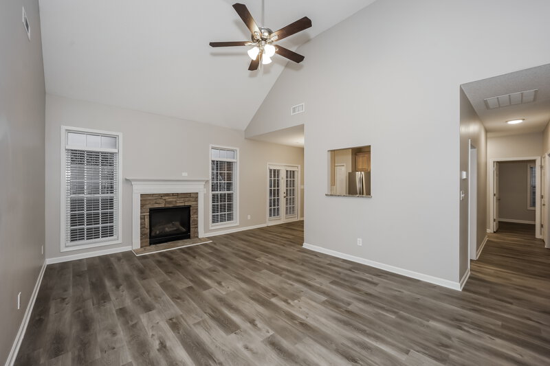 2,210/Mo, 9 Terrace Park Newnan, GA 30265 Living Room View 3
