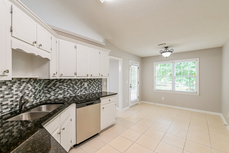 2,160/Mo, 3100 Windwood Trl Lawrenceville, GA 30044 Kitchen View 2