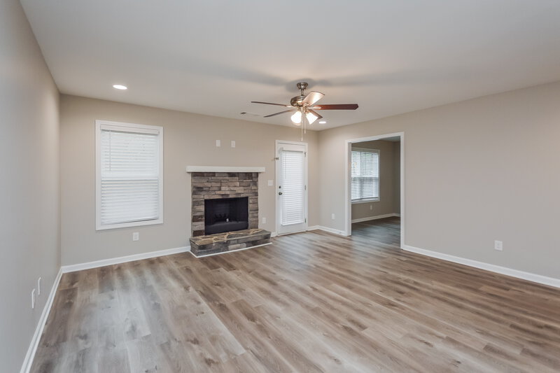 2,050/Mo, 1073 Navaho Trl Monroe, GA 30655 Bedroom View 3