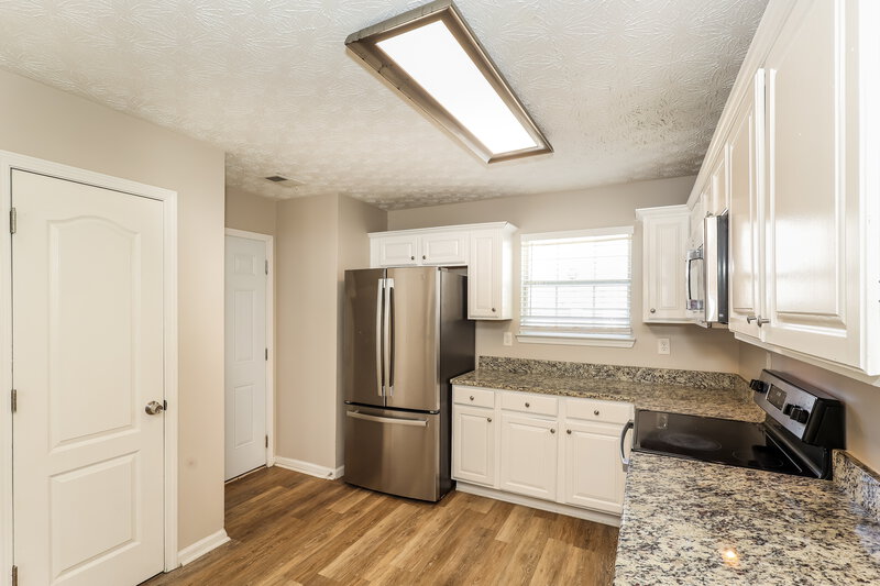 2,285/Mo, 1134 Gable Ter Jonesboro, GA 30236 Kitchen View 2
