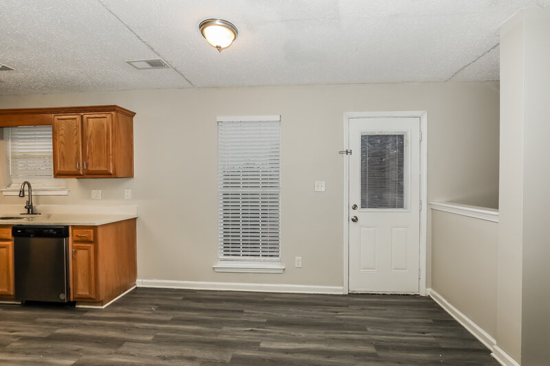 2,190/Mo, 5391 Katherine Village Dr Ellenwood, GA 30294 Dining Room View