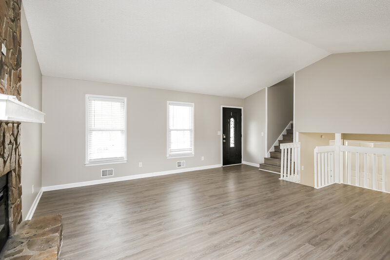 1,865/Mo, 4195 Hidden Meadow Cir Sugar Hill, GA 30518 Living Room View 2