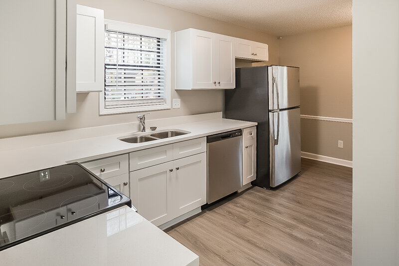 2,020/Mo, 2474 Smith Ave SW Marietta, GA 30064 Kitchen View 3