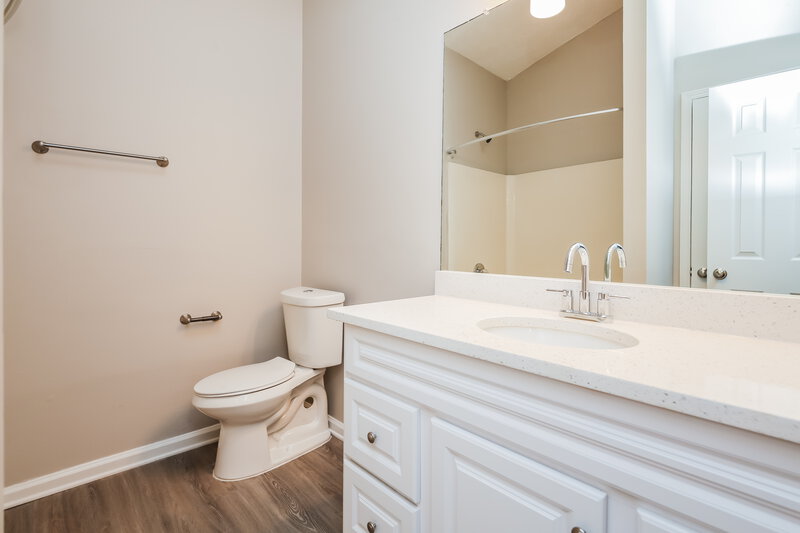2,175/Mo, 3000 Sentinel Pkwy Lawrenceville, GA 30043 Main Bathroom View