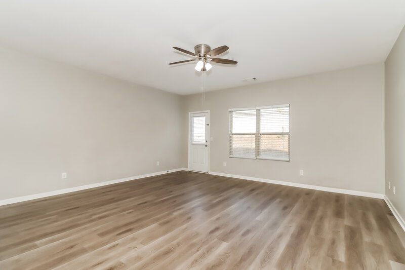 2,125/Mo, 29 Culver Ridge Dr Cartersville, GA 30120 Living Room View