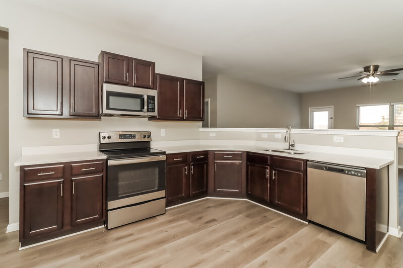 2,125/Mo, 29 Culver Ridge Dr Cartersville, GA 30120 Kitchen View 2