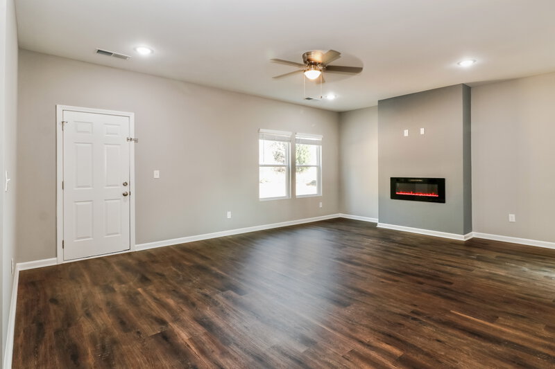 2,545/Mo, 261 Addy Ln Stockbridge, GA 30281 Living Room View